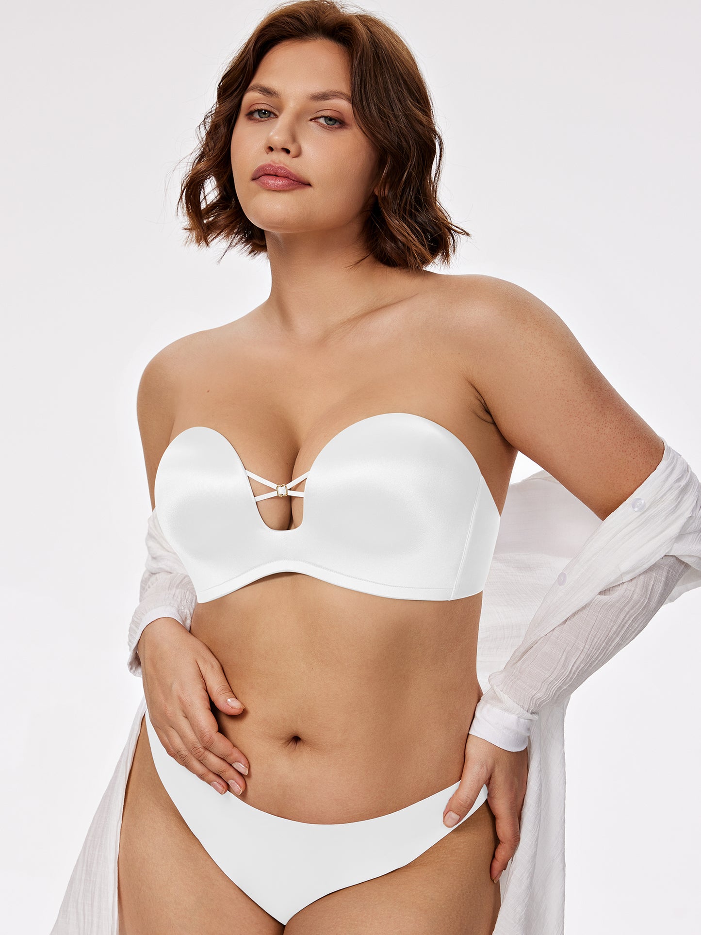 Deyllo Women Anti-Slip Strapless Bra Full Figure Bras Seamless Wireless Push Up Underwire White Bras